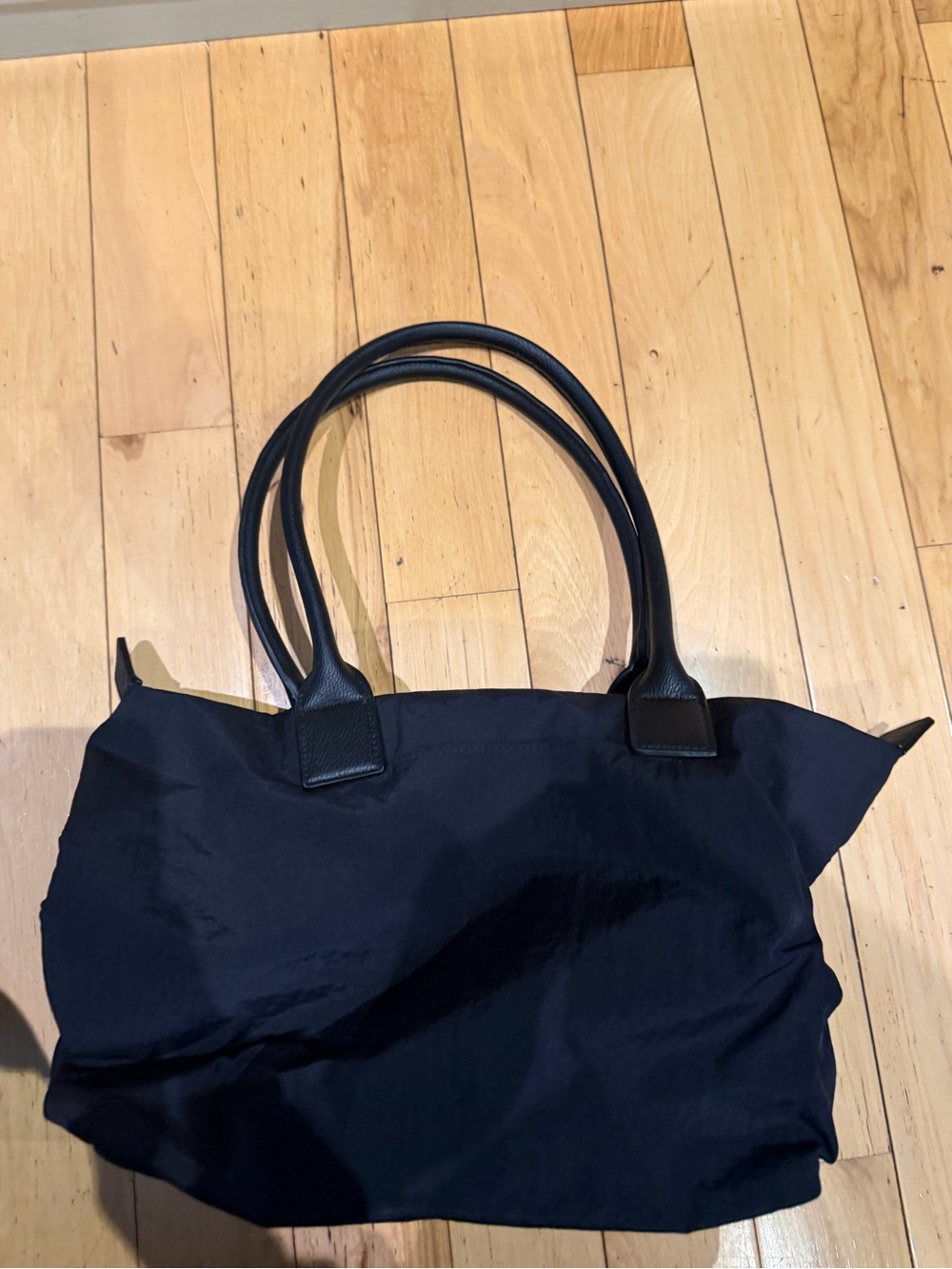 Universal threads Co Women’s nylon handbag purse black medium size tote bags